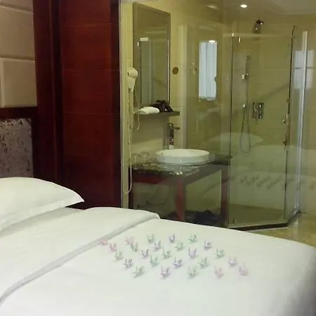Hotel Yong Zhou Bin Hu 3*